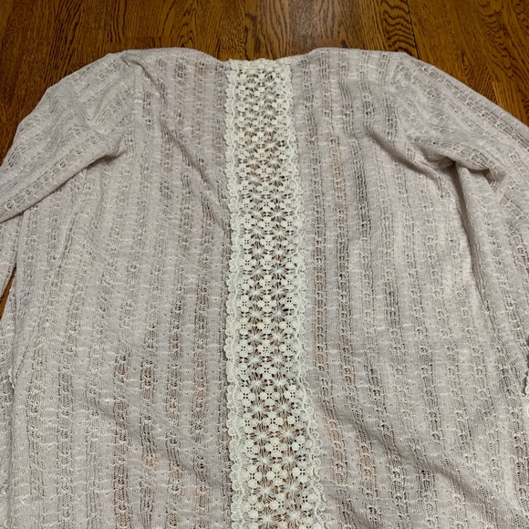 Maurices, SMALL, creme color - Picture 2 of 3
